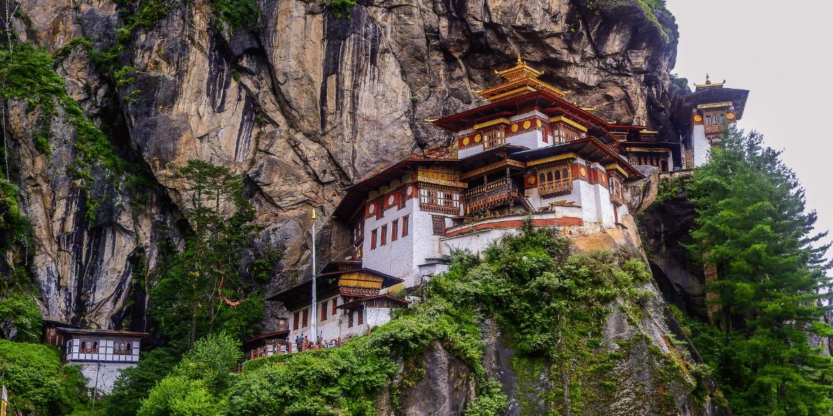 Tiger's Nest Monastery Image